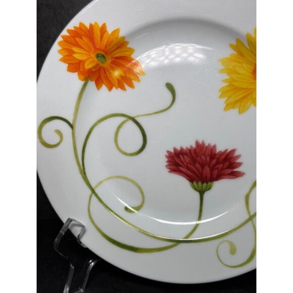 Westbury Court Lyrical Blooms Salad Plate - Hibiscus, Tiger Lily, Gerber Daisies - Picture 2 of 8